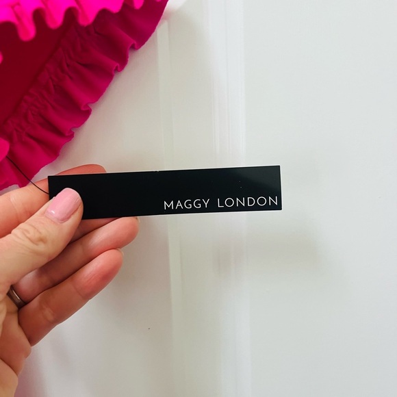 Nwt stunning fuscia Maggy London dress size 2 - Picture 3 of 7